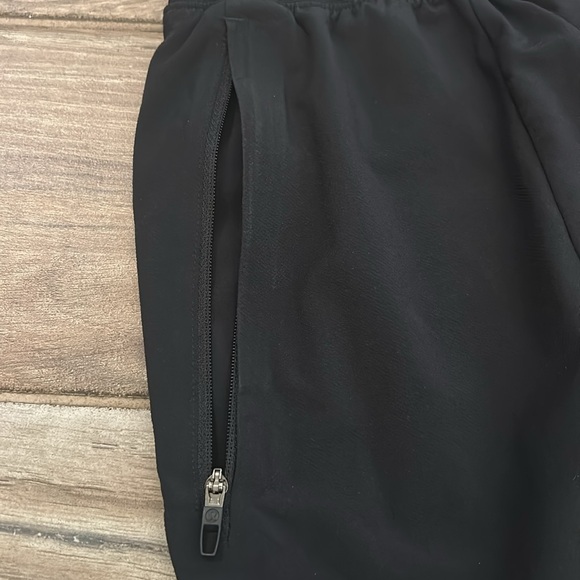 Men’s Lululemon Shorts - Picture 6 of 6